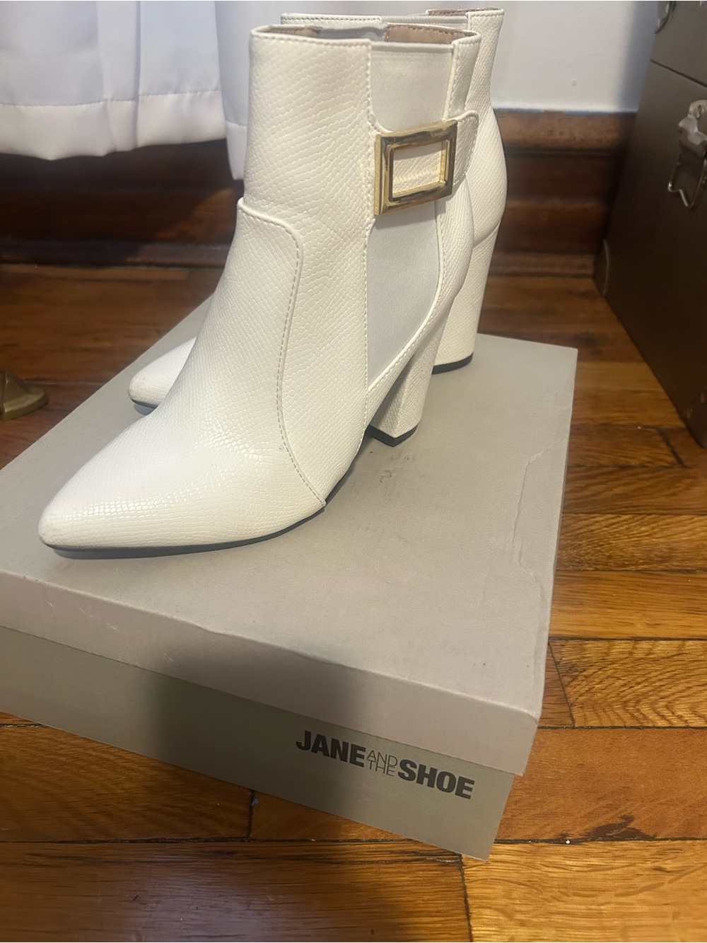 JANE AND THE SHOE Cream Pointed Block Heel Ankle Booties with Gold Buckle